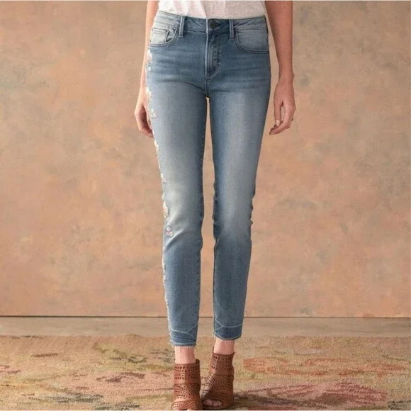 Driftwood Regular Wash Jackie Floral Embroidered High Rise Jeans Size 32 - Picture 4 of 13